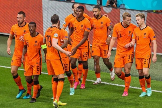 欧洲杯小组赛总结之荷兰