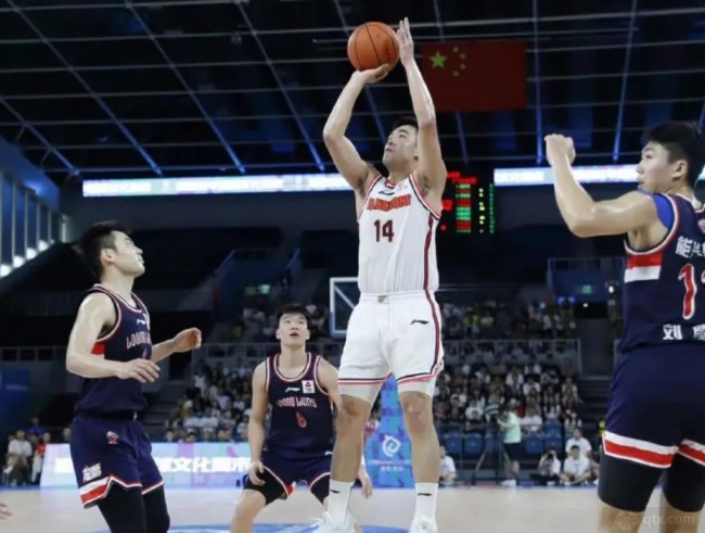 曝广东和张文逸将1年C类合同续约