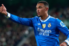 阿诺德遭西班牙媒体批评 加盟皇马以来表现糟糕