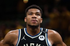 字母哥自曝想回到希腊退役 预计再征战6-8年NBA