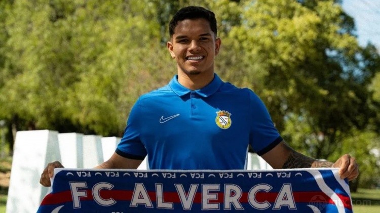 曼城和米兰派人考察20岁葡超中场阿莫林