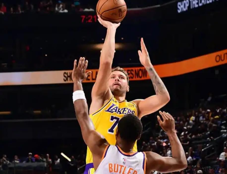 nba季前赛湖人104-113不敌太阳