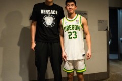 杨瀚森场边观战林葳 社媒晒合影相互激励