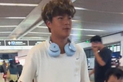 15岁小将刘凯源启程前往西班牙 签约比利亚雷亚尔梯队