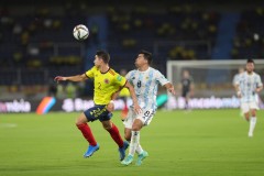 世预赛阿根廷2-2哥伦比亚遭绝平 罗梅罗闪击奥塔门迪送点