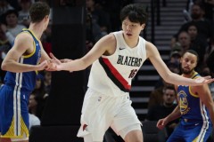 杨瀚森再战勇士11投4中拿到9分 篮板创季前赛新高