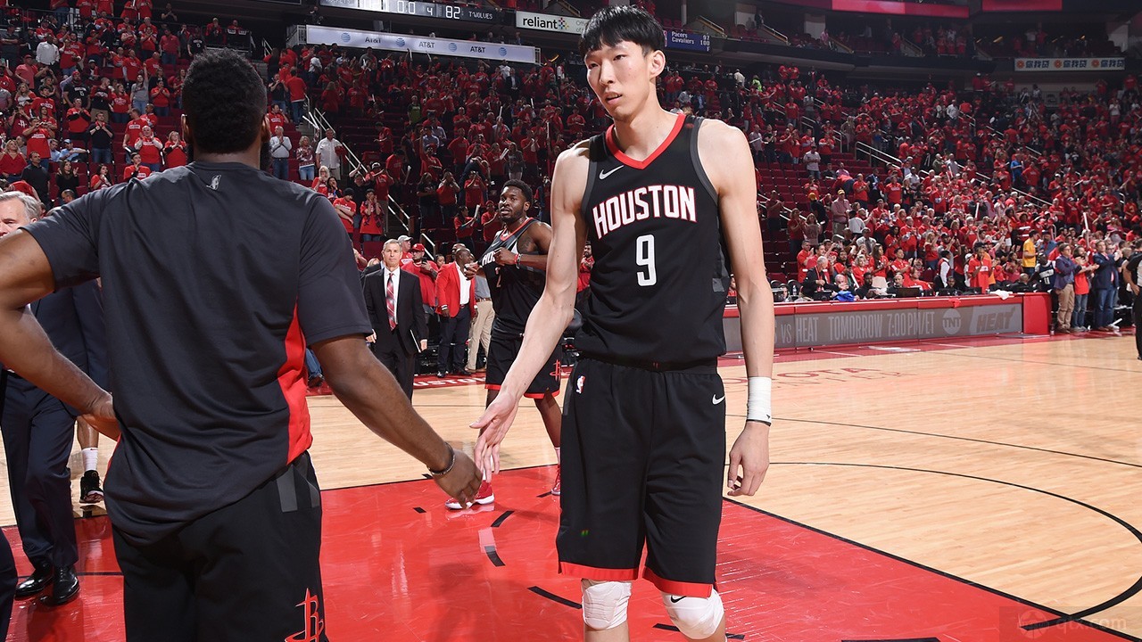 杨毅谈周琦放弃nba