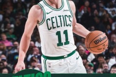 NBA常规赛凯尔特人客场117-115险胜骑士 普里查德42分 布朗19+12+11