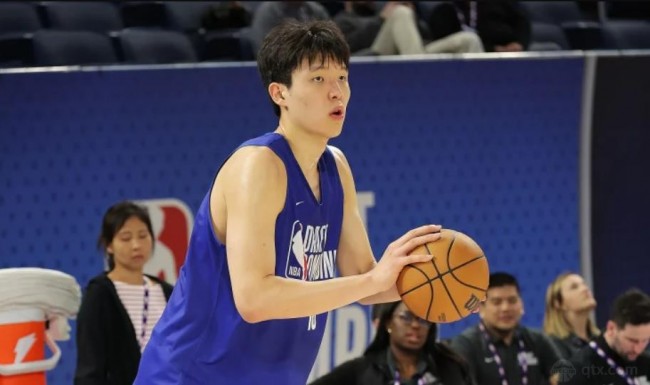 杨瀚森结束步行者试训
