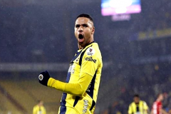 恩内斯里很可能转会沙特联 塞维利亚拥有转会分成