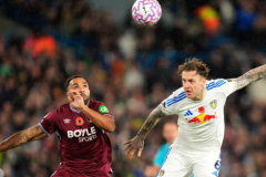 英超利兹联2-1西汉姆联 努诺上任后4场不胜