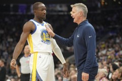 曝库明加不会留在勇士 预计交易截止日前被交易