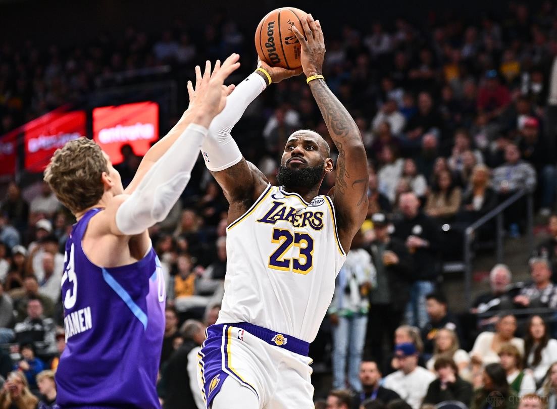 詹姆斯或在11月中旬迎首秀