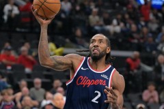 曝伦纳德预计周一复出 此前已连续缺阵10场比赛