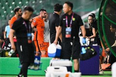 云南玉昆：布尔克罚款10万 外援比赛中直红