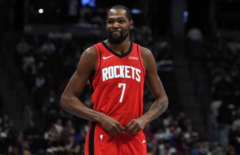 杜兰特达成生涯3万分里程碑