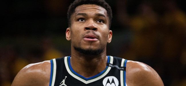 字母哥自曝想回到希腊退役 预计再征战6-8年NBA