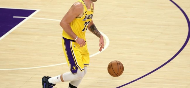 东契奇本赛季开局前3场都砍下40+ 成历史第二人