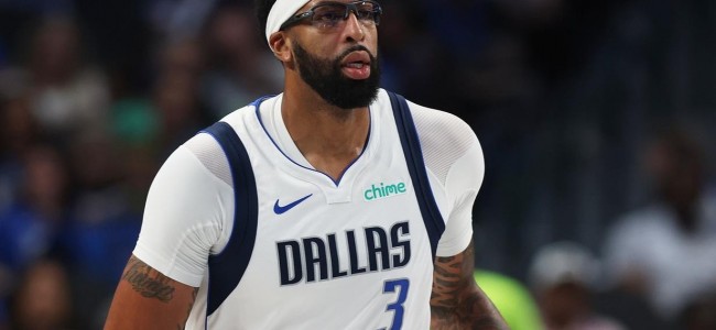 曝独行侠将探索戴维斯交易 目前合同达1.75亿美元