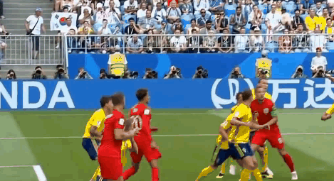 马奎尔阿里头球破门 英格兰本届世界杯打进5粒头球居首位