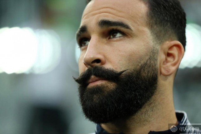 法国VS克罗地亚：世界杯决赛将临 法国后卫拉米小胡子成吉祥物