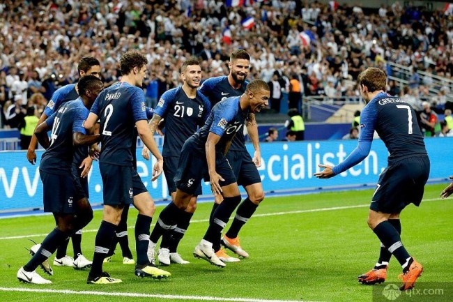 欧国联法国VS荷兰全场战报 姆巴佩+吉鲁破门法国2-1荷兰